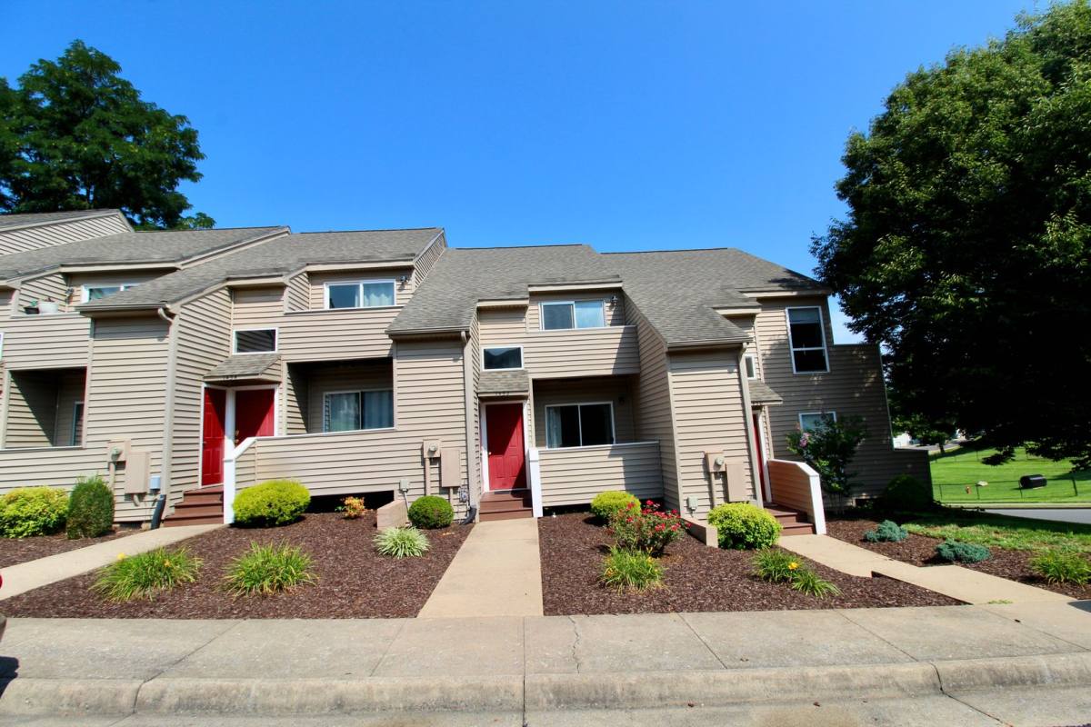 Townhouse for rent at 1452 Bradley Dr, Harrisonburg, VA 22801