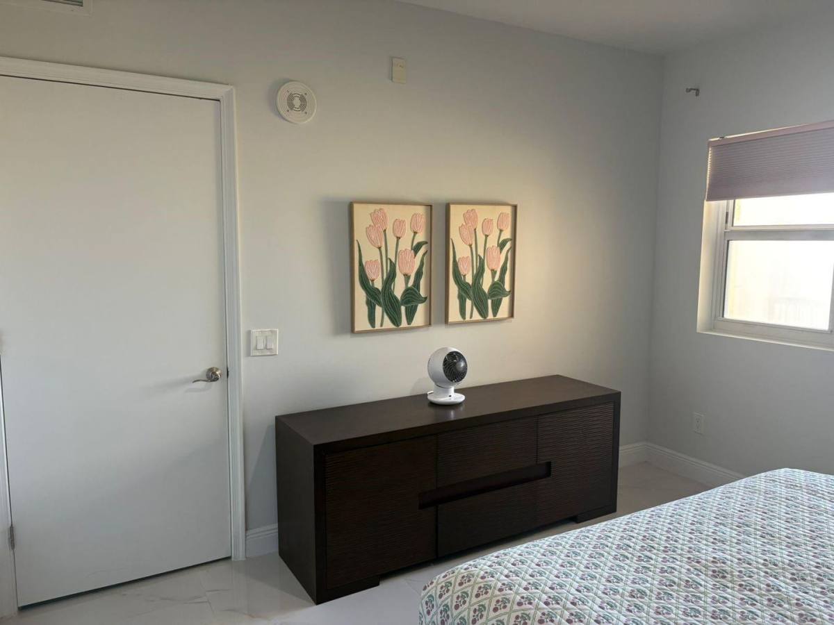 Condo for rent at 2650 Lake Shore Dr, West Palm Beach, FL 33404