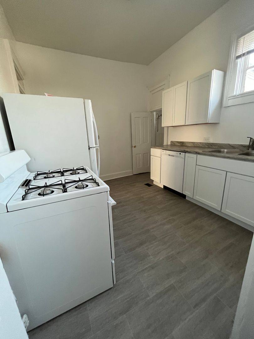 Apartment for rent at 216-218 Tinkler, Lafayette, IN 47901