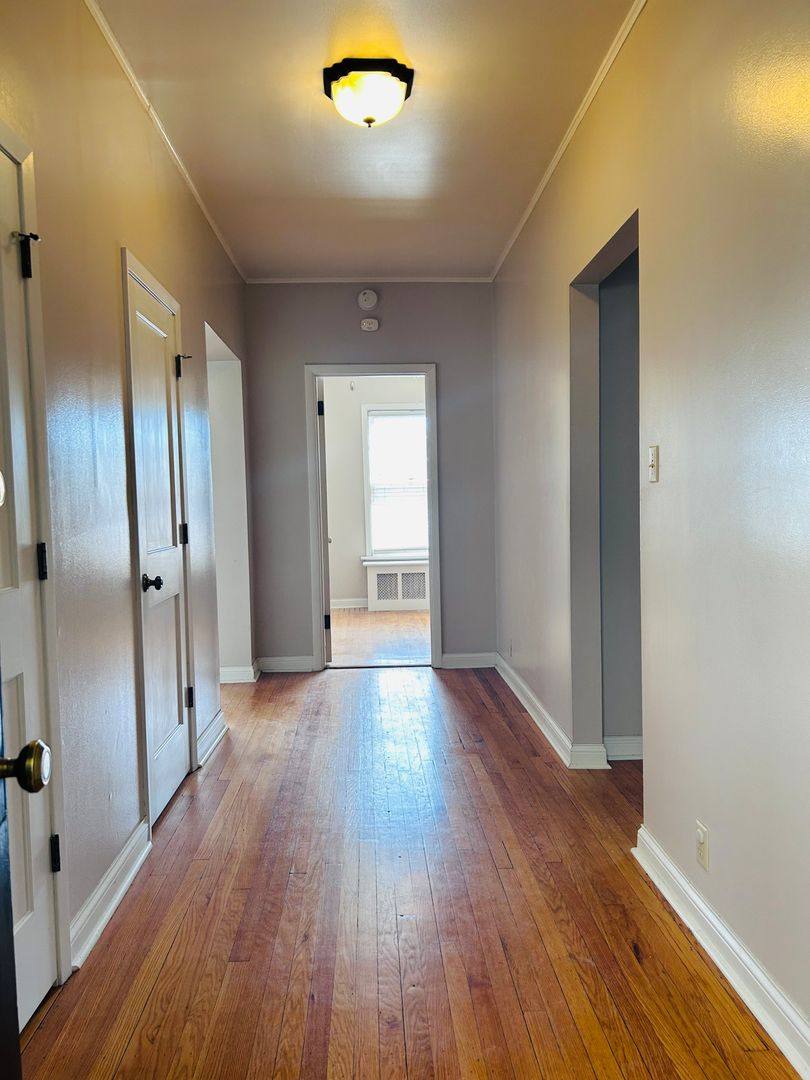 Apartment for rent at 201 W, 17th St, Dubuque, IA 52001