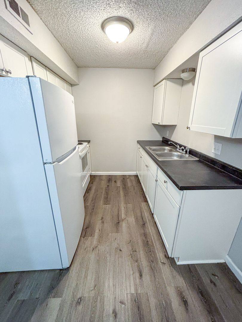 Apartment for rent at 1307 SW Harrison St, Topeka, KS 66612