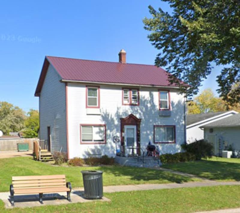 Apartment for rent at 821 Broadway Ave #1, Wisconsin Dells, WI 53965