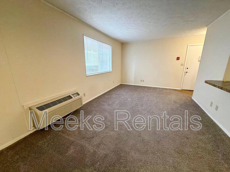 Apartment for rent at 1663 6th Ave, Huntington, WV 25703