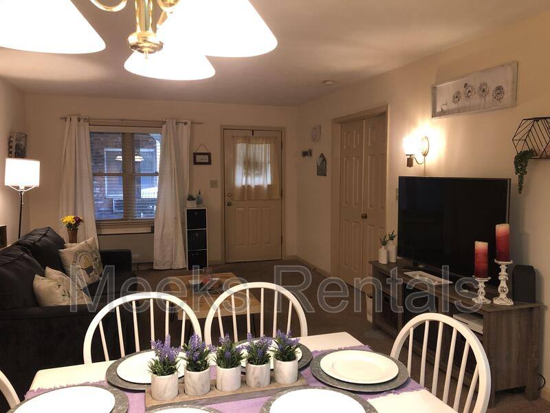 Apartment for rent at 1615 6th Ave, Huntington, WV 25703