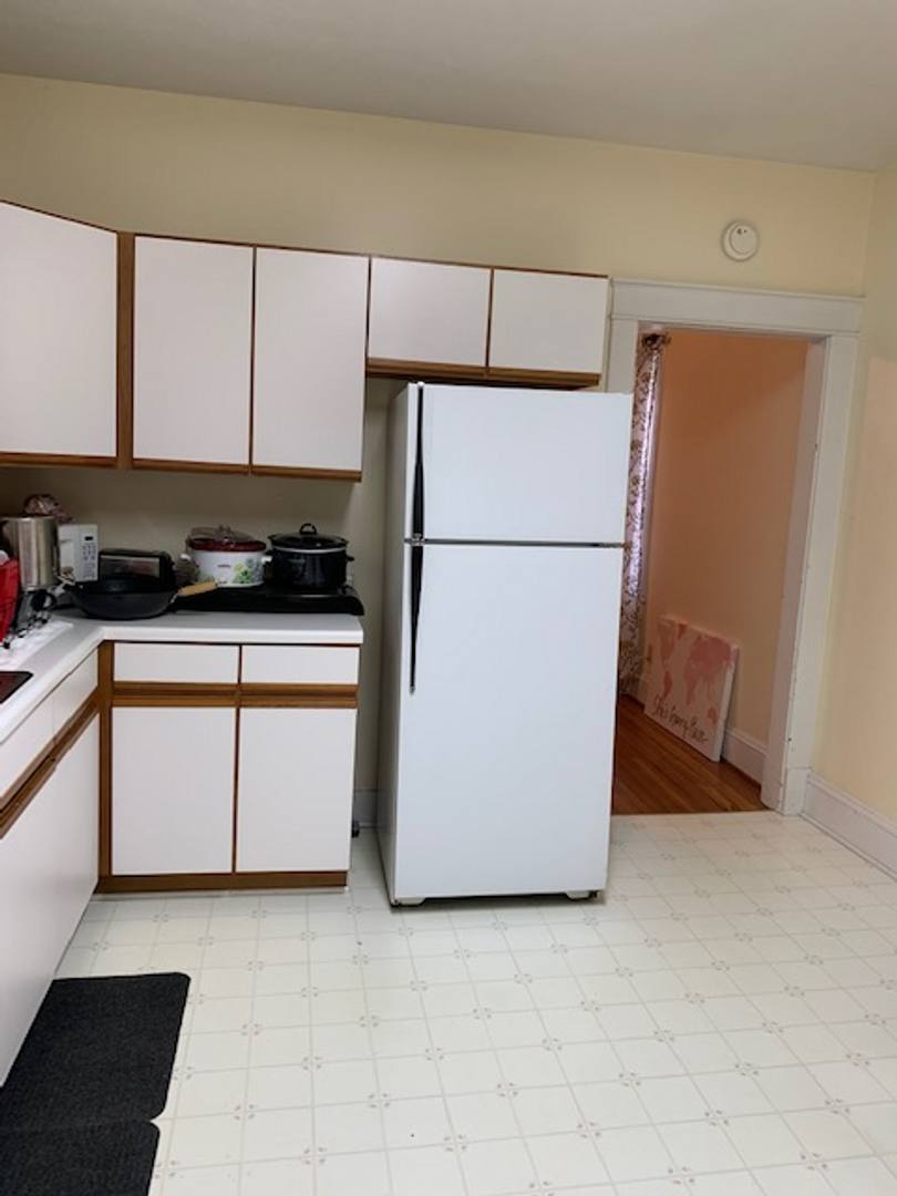 Apartment for rent at 215 N Lewis St, Lexington, VA 24450