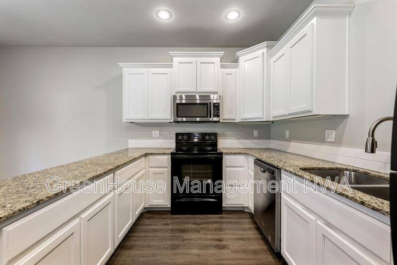 Apartment for rent at 820 Baker St NW, Gravette, AR 72736