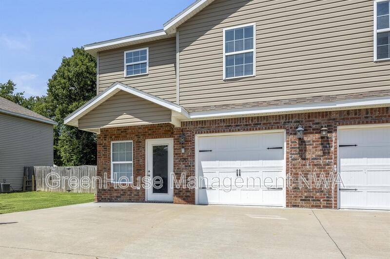 Apartment for rent at 820 Baker St NW, Gravette, AR 72736
