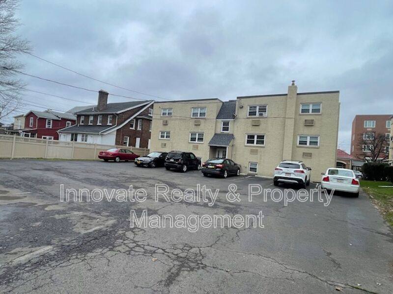 Apartment for rent at 613 N Broad St #10, Lansdale, PA 19446