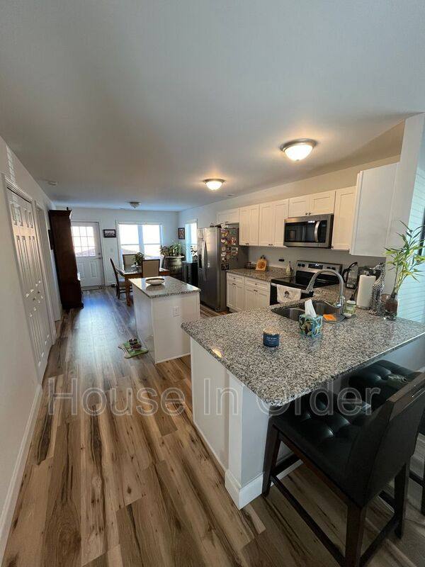 House for rent at 542 Quinn Hill Lane, Mars Hill, NC 28754