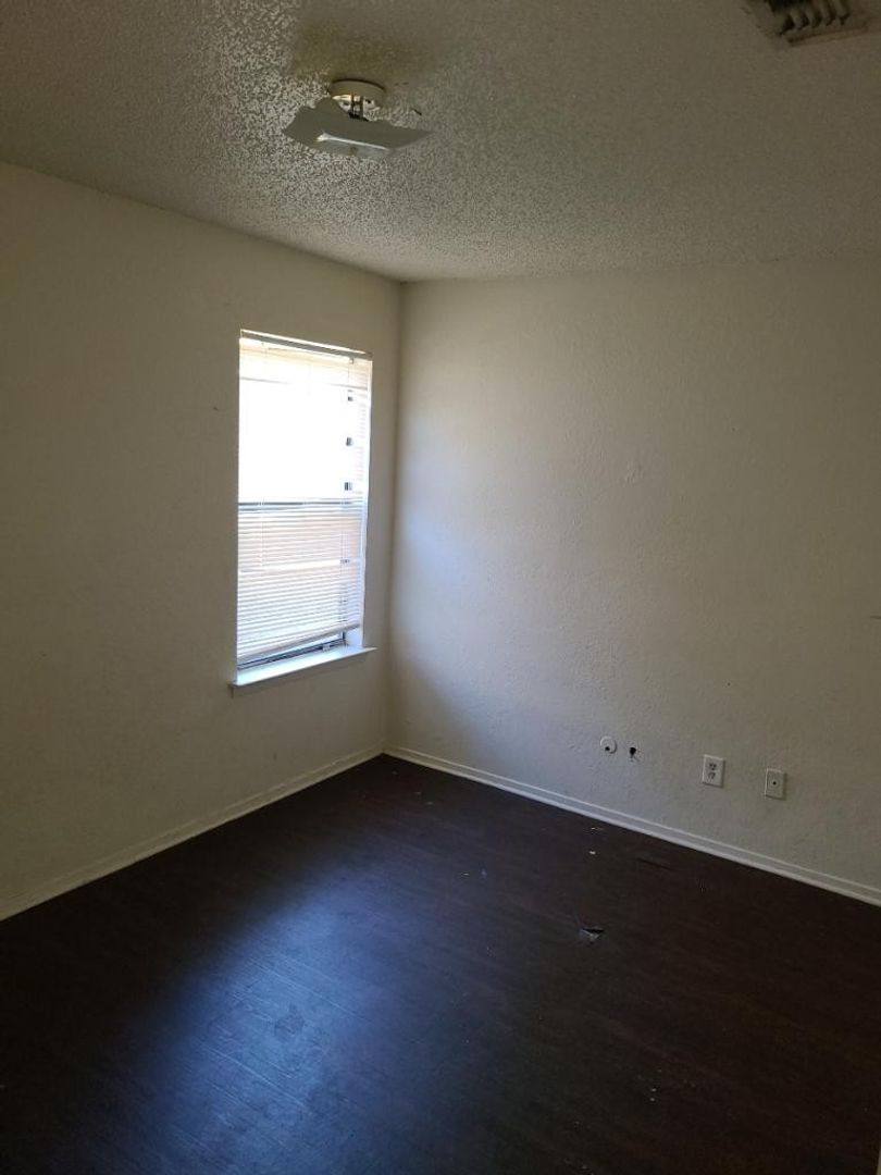 Apartment for rent at 5021 - 23 Vinson St, Fort Worth, TX 76103