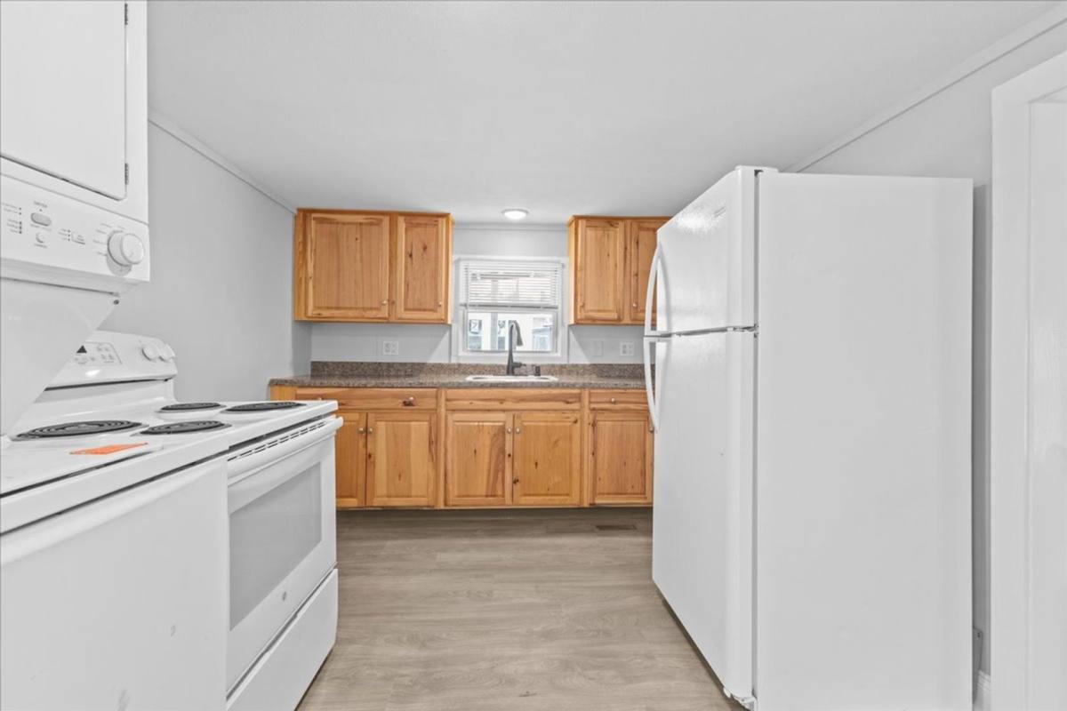 Apartment for rent at 39 Ave C, Burlington, VT 05408