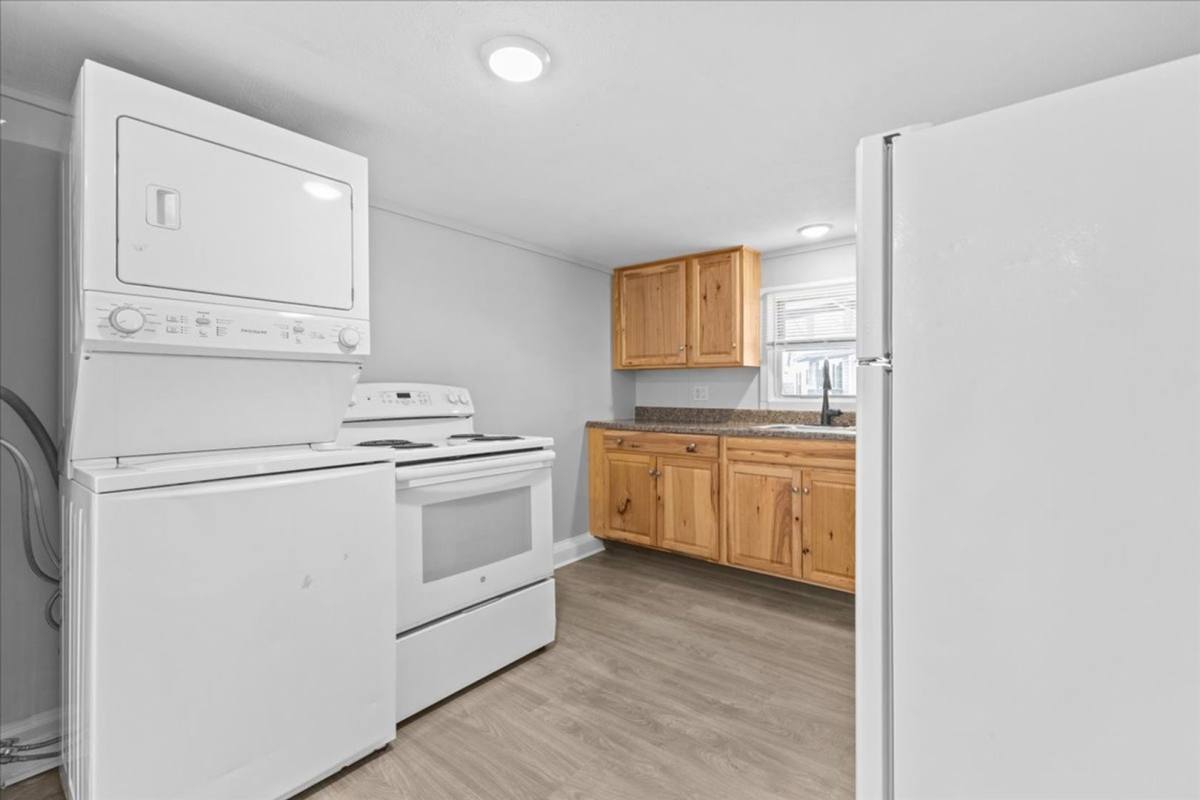 Apartment for rent at 39 Ave C, Burlington, VT 05408