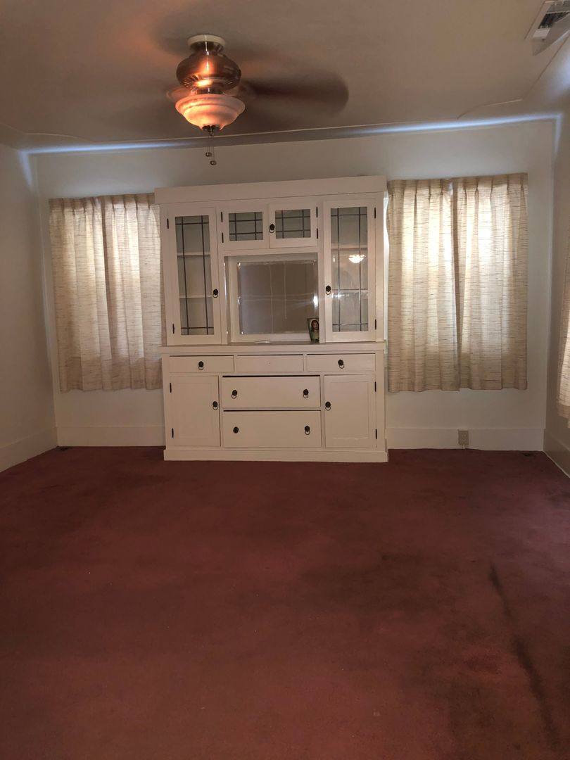 House for rent at 1193 E Ave, Turlock, CA 95380