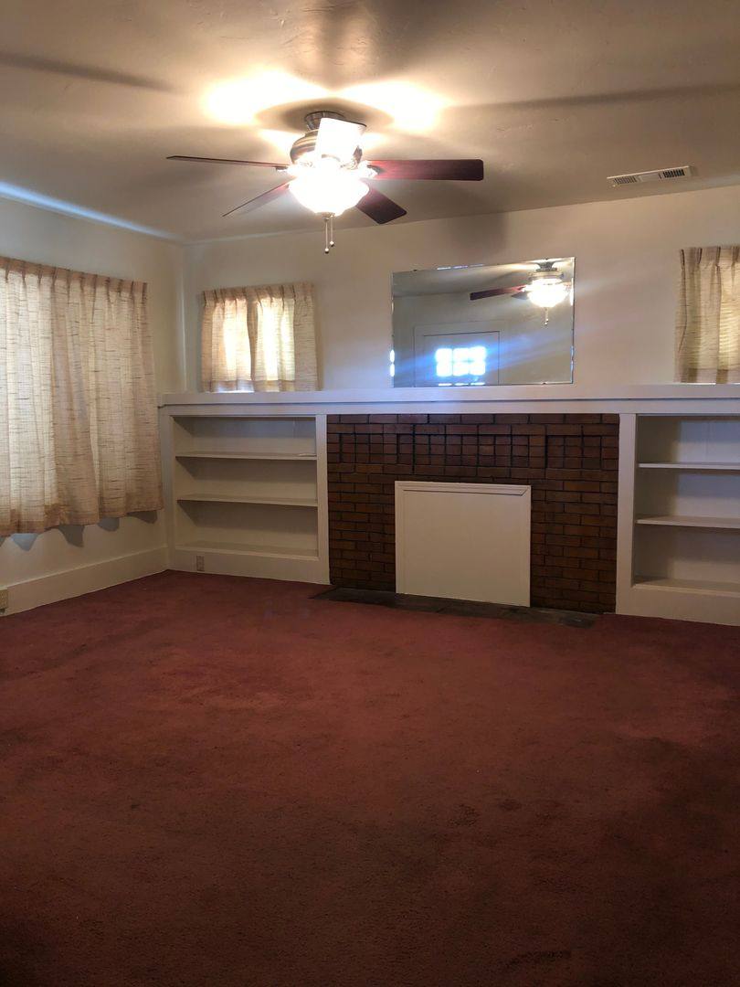 House for rent at 1193 E Ave, Turlock, CA 95380