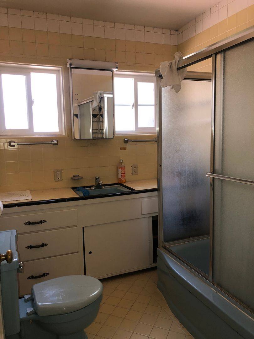 House for rent at 1193 E Ave, Turlock, CA 95380