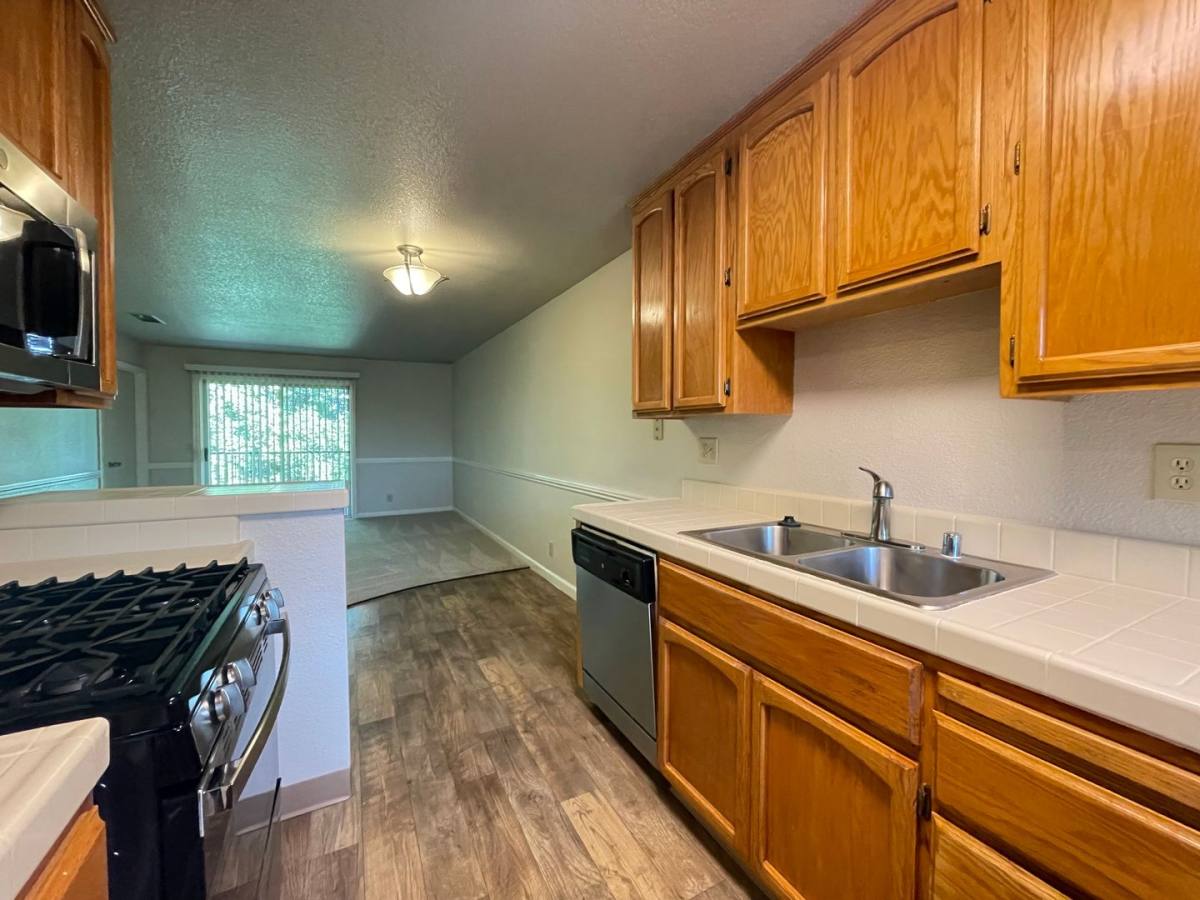 Condo for rent at 5325 El Camino Ave, Carmichael, CA 95608