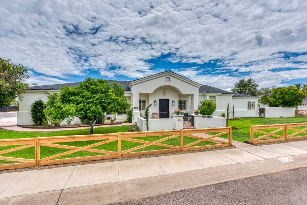 House for rent at 6139 E Calle Del Sud Dr, Scottsdale, AZ 85251