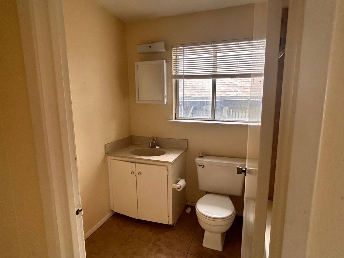 Apartment for rent at 2408 Longview St, Austin, TX 78705