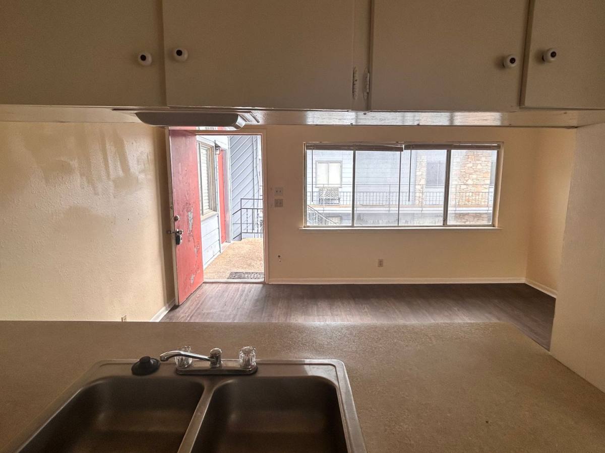 Apartment for rent at 2408 Longview St, Austin, TX 78705