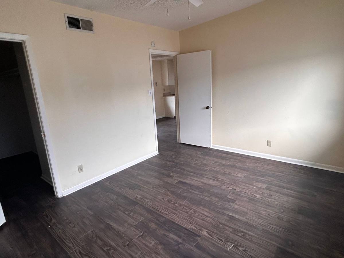 Apartment for rent at 2408 Longview St, Austin, TX 78705