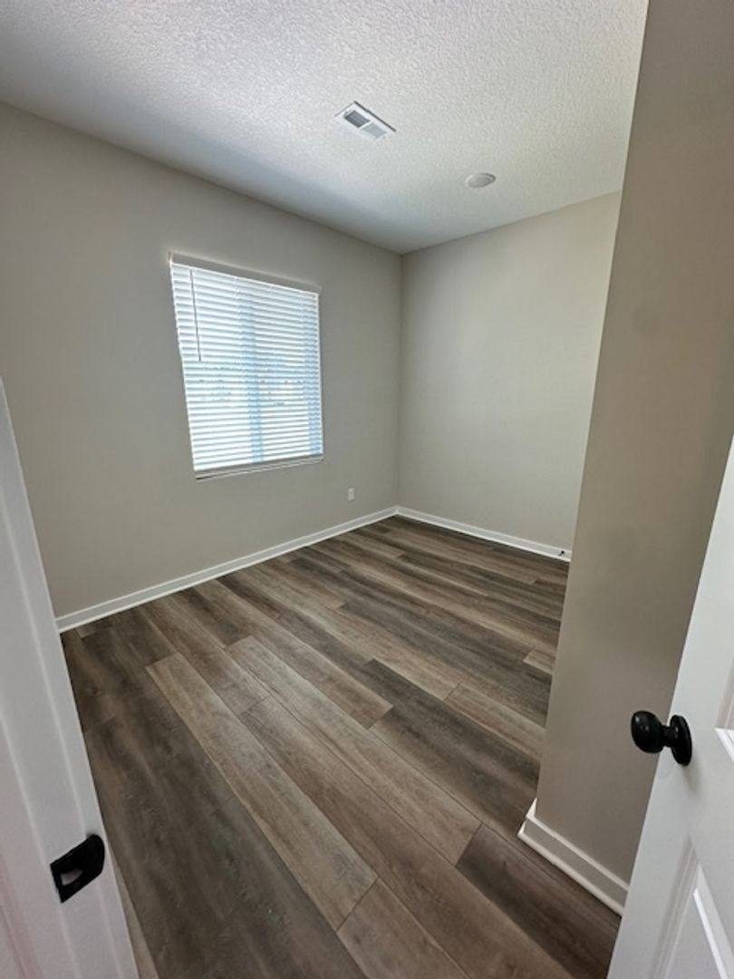 Townhouse for rent at 5430-32 N Gray Dr, Wichita, KS 67219