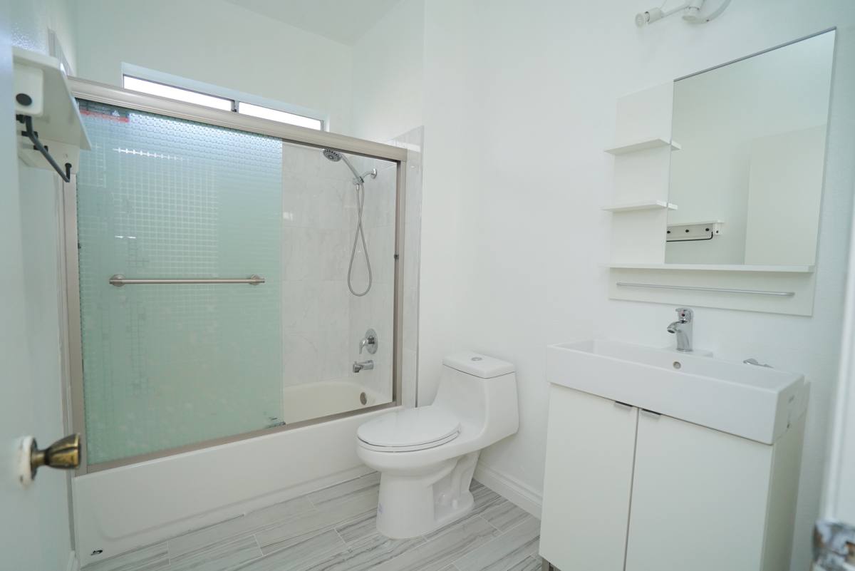 House for rent at 27614 Susan Beth Way, Santa Clarita, CA 91350