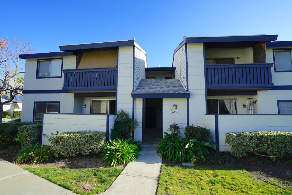 House for rent at 27614 Susan Beth Way, Santa Clarita, CA 91350