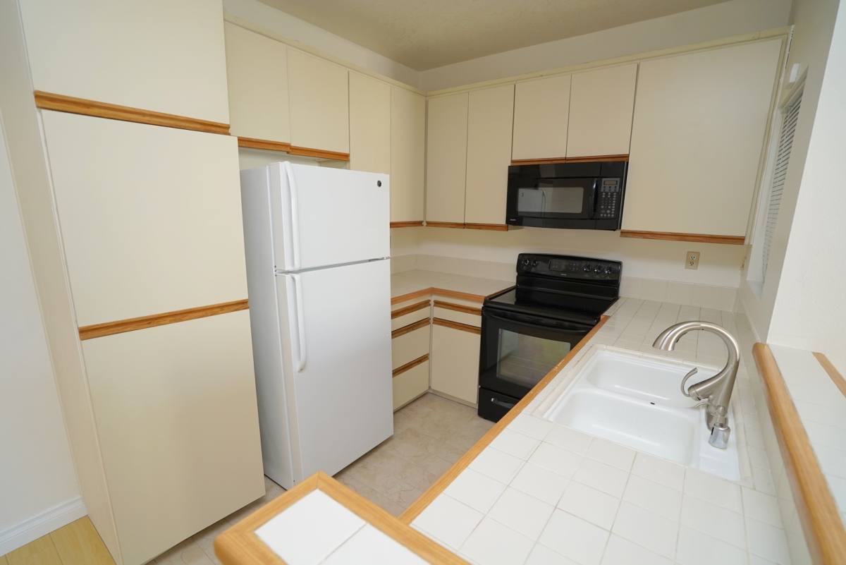 House for rent at 27614 Susan Beth Way, Santa Clarita, CA 91350