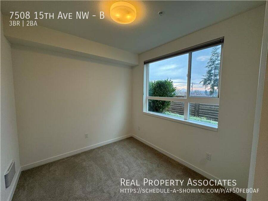 Townhouse for rent at 7508 15th Ave NW #B, Seattle, WA 98117