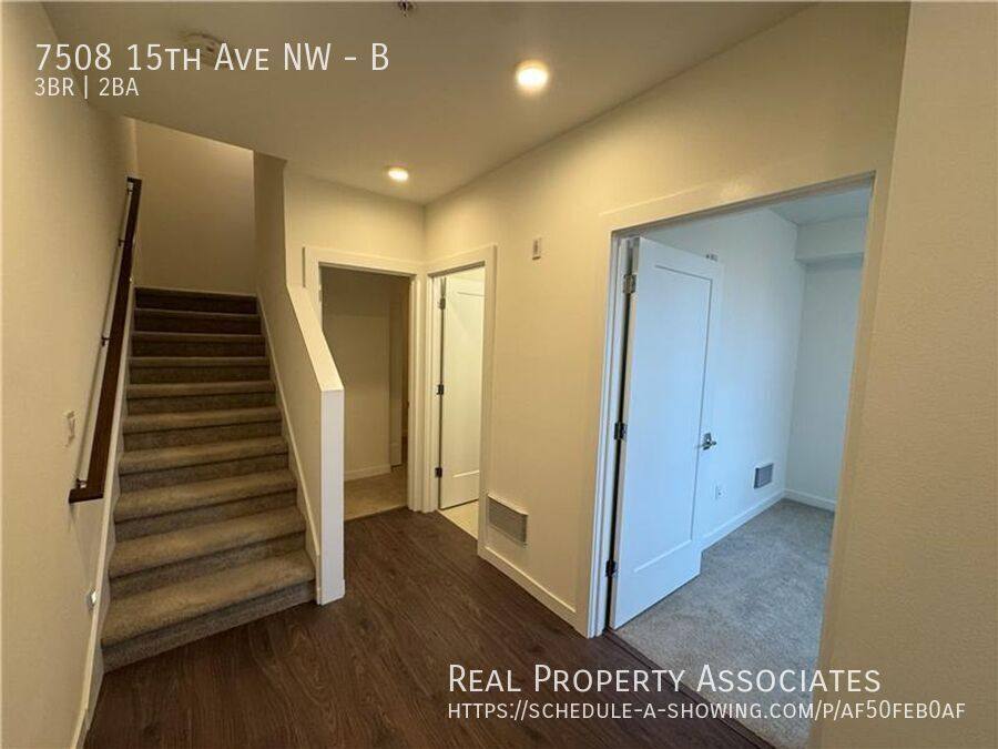 Townhouse for rent at 7508 15th Ave NW #B, Seattle, WA 98117