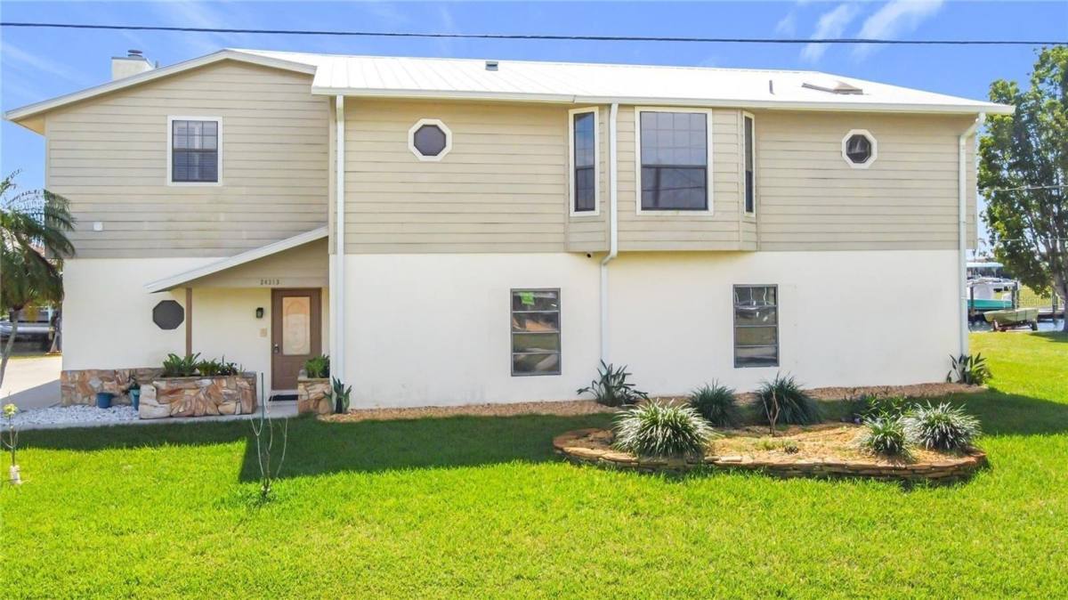 House for rent at 24313 Pirate Harbor Blvd, Punta Gorda, FL 33955