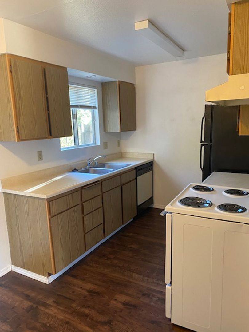 Apartment for rent at 1601 Bramble Place, Redding, CA 96002