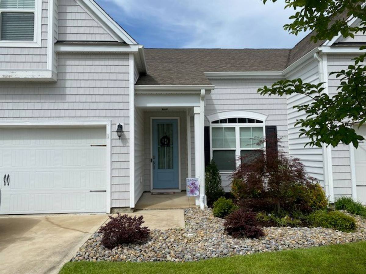 Townhouse for rent at 10142 Morecamble Blvd, Leland, NC 28451