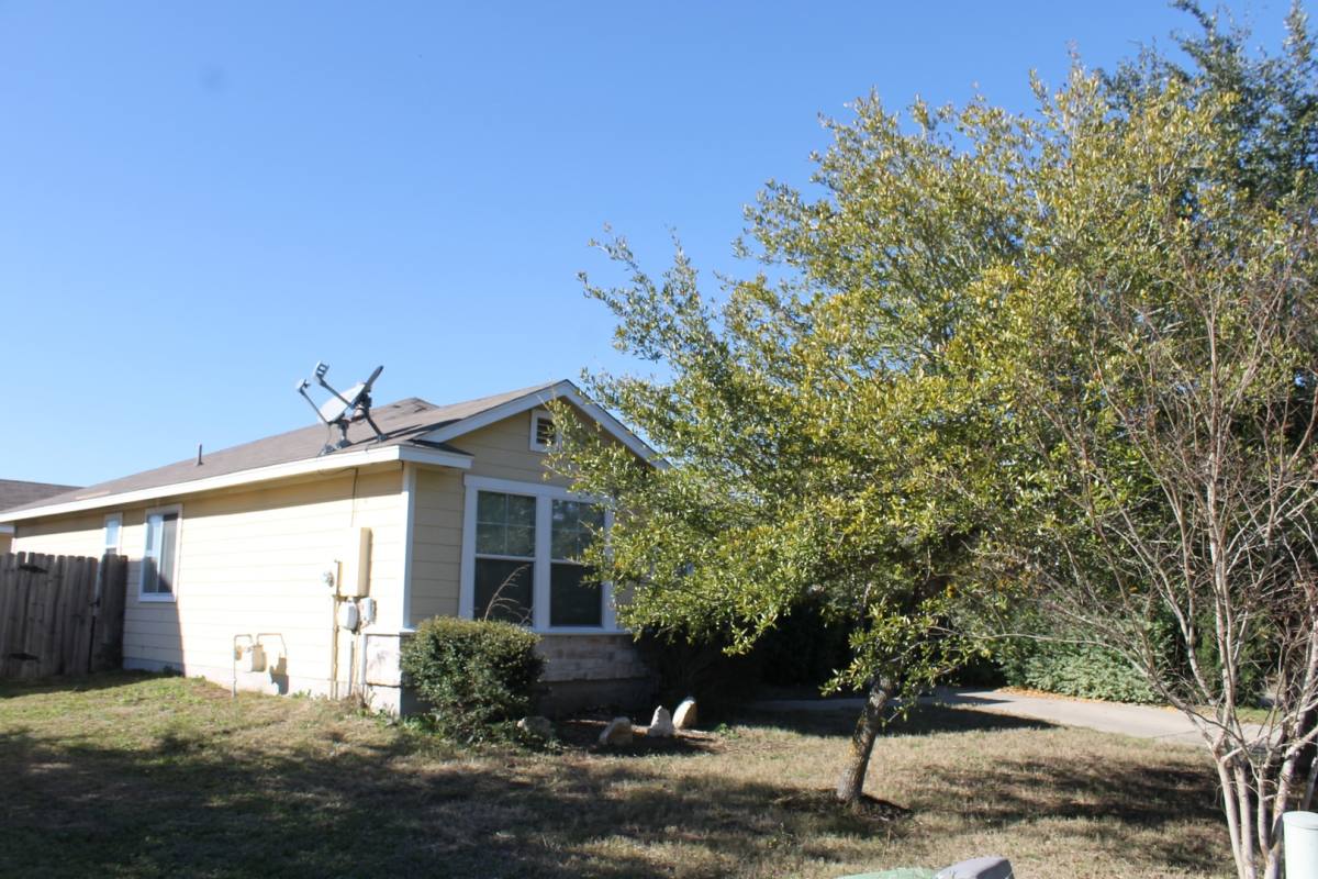 House for rent at 11512 Melstone Dr, Manor, TX 78653