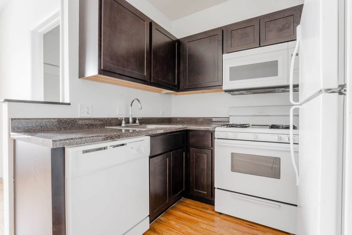 Apartment for rent at 4615 N Malden St, Chicago, IL 60640
