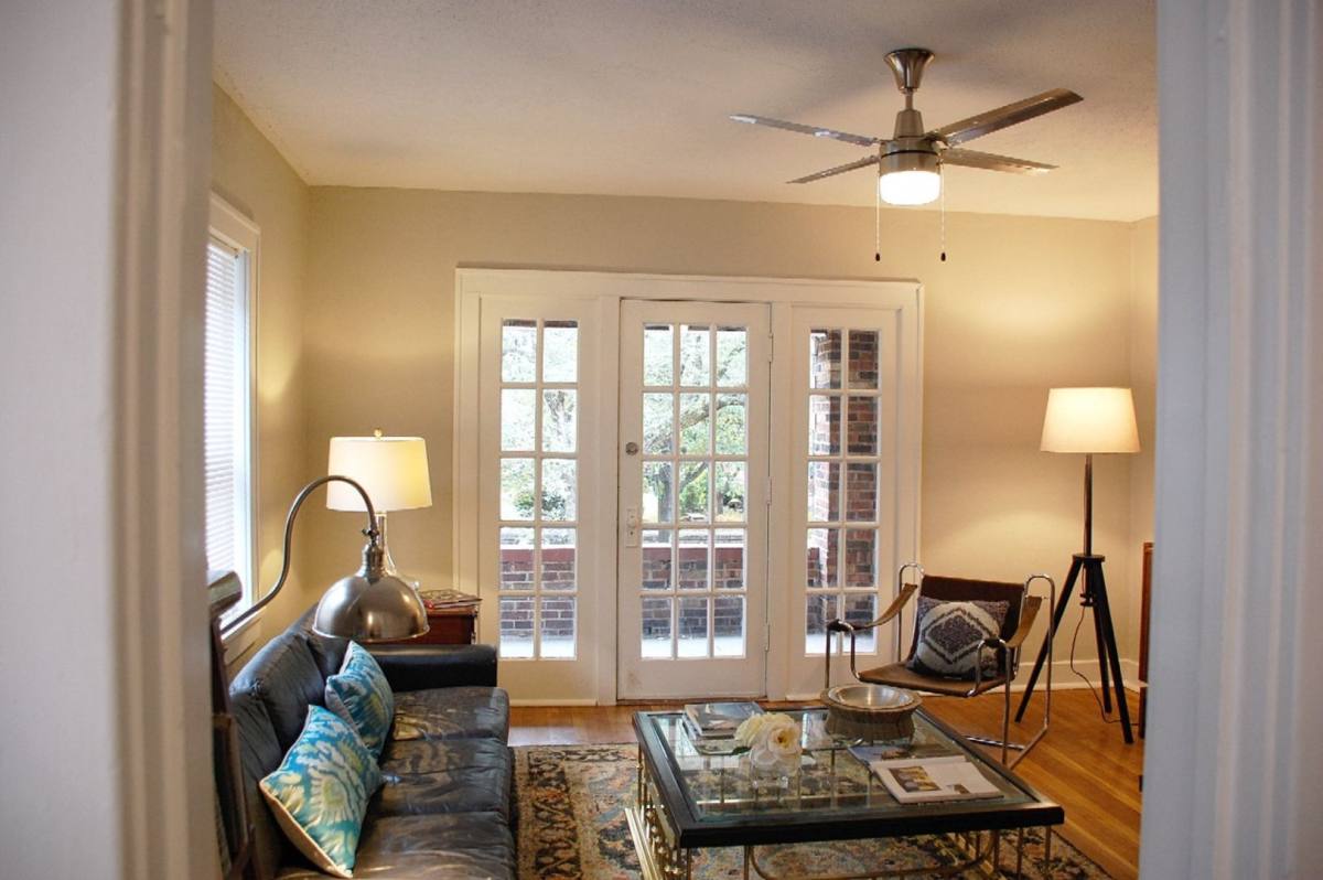 Apartment for rent at 522-530 Gladstone Blvd, Kansas City, MO 64124