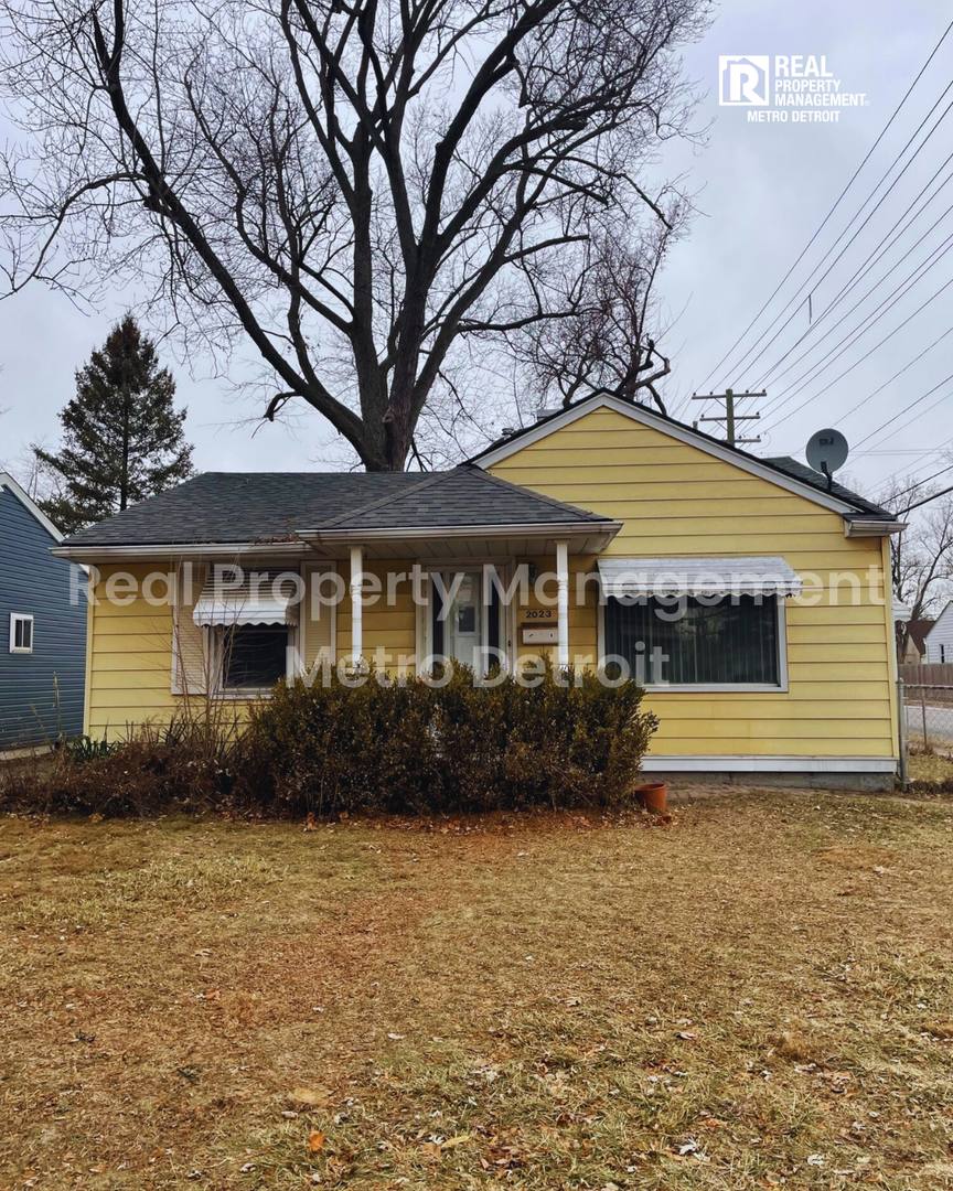 House for rent at 2023 Ardmore, Ferndale, MI 48220