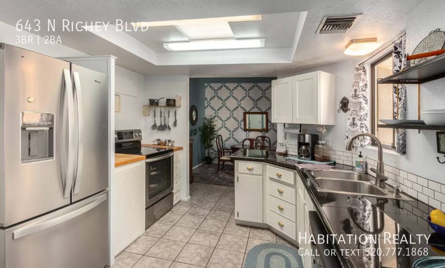Townhouse for rent at 643 N Richey Blvd, Tucson, AZ 85716