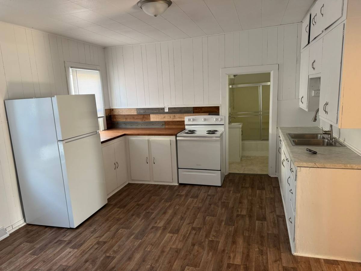 Apartment for rent at 1001 Johnson St, La Crosse, WI 54601