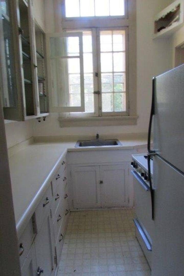 Apartment for rent at 116 E Gorham St, Madison, WI 53703