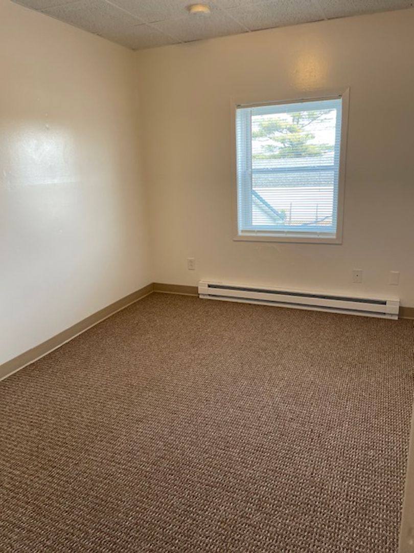Apartment for rent at 2202 Broadway, Granger, IA 50109