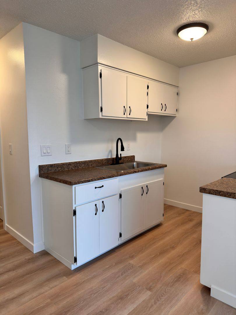 Apartment for rent at 1615 E 10th St, The Dalles, OR 97058