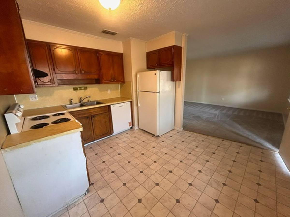Apartment for rent at 1353 N Main St, Danville, VA 24540