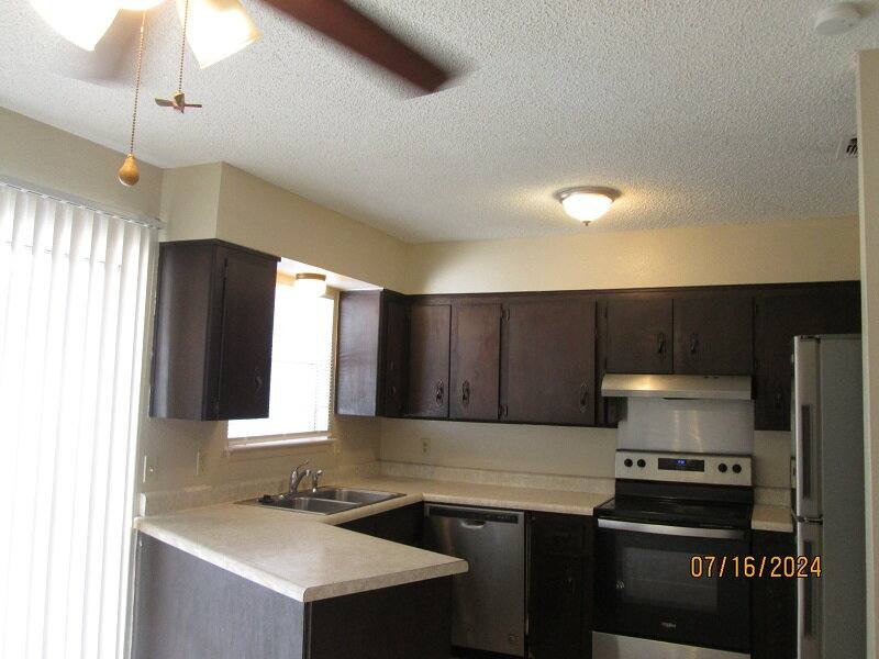 Townhouse for rent at 4431 Myrna Dr, San Antonio, TX 78218