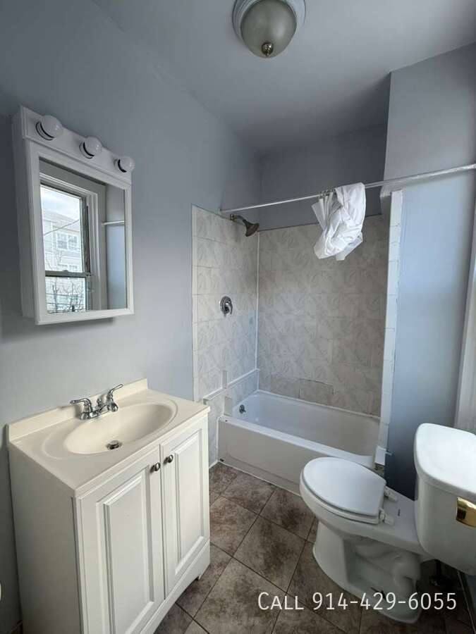 Apartment for rent at 22 Vineyard Ave, Yonkers, NY 10703