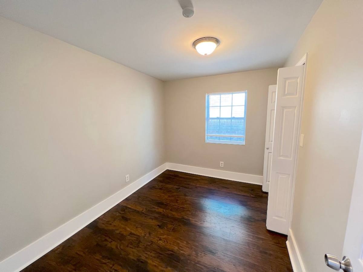 Apartment for rent at 704 E 32nd St, Savannah, GA 31401