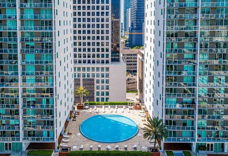 Apartment for rent at 500 Brickell Ave #1406, Miami, FL 33131