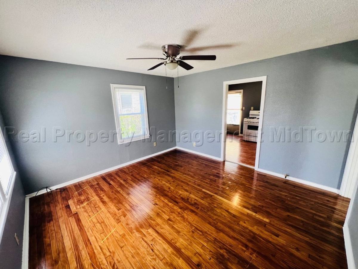 House for rent at 2509 Spiller St, Fort Worth, TX 76105