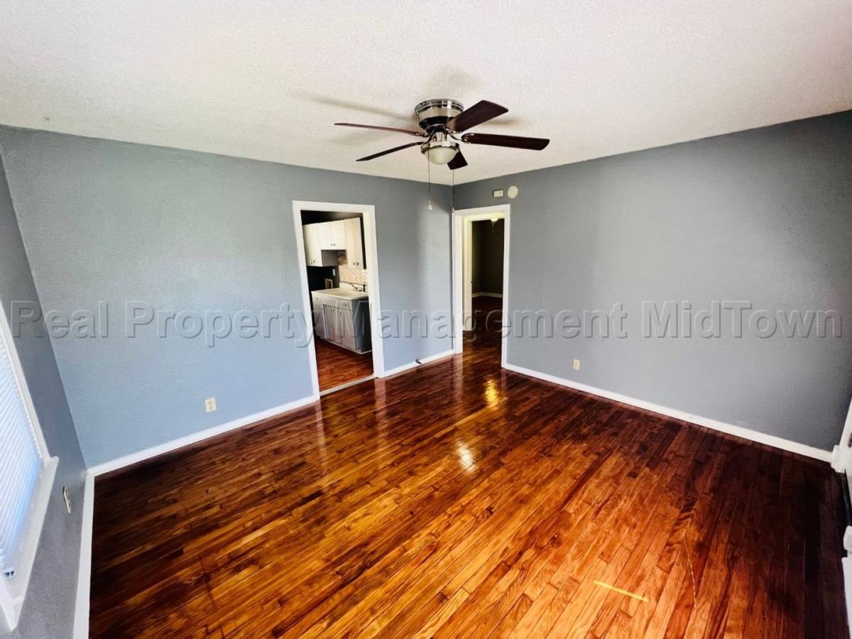 House for rent at 2509 Spiller St, Fort Worth, TX 76105