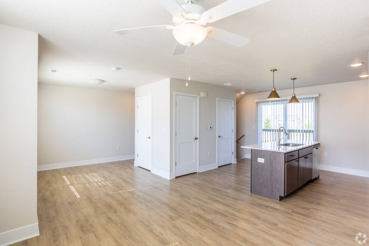 Townhouse for rent at 3305 NW Cameo Lane, Ankeny, IA 50023